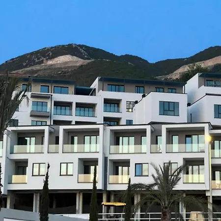 Doll House Apartment Vlore