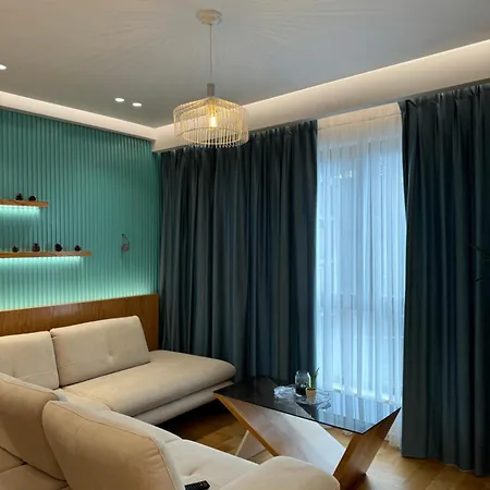 Doll House Влёра